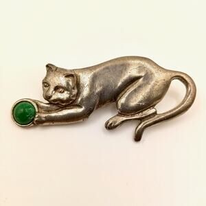 Vintage Etain Zinn Signed Cat Broach Pin Pewter Jade Ball 1991 Seagull Jewelry